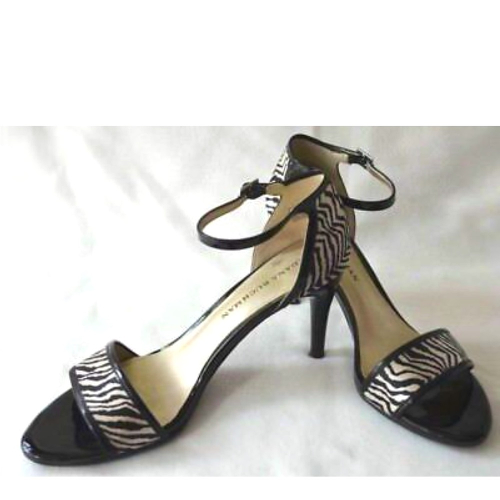 🖤Dana Buchman Zebra Fabric Ankle Strap Peep Toe Heels Shoes ~ Sz 8.5